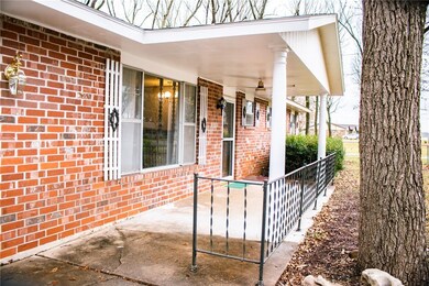 201 S Border St, Prairie Grove, AR 72753 - photo 3