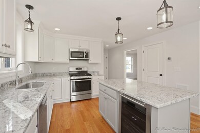 8 Foreman Ln, Pelham, NH 03076 - photo 4