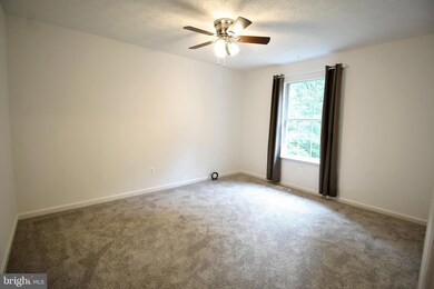 18040 Tebbs Ln, Dumfries, VA 22026 - photo 3