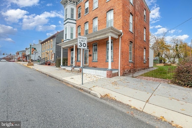 33 E Main St, Middletown, PA 17057 - photo 4