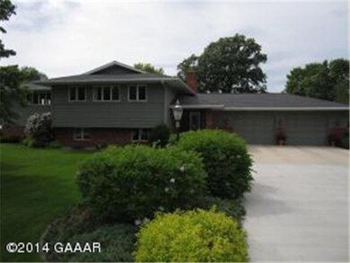 1320 Lakeside Dr, Alexandria, MN 56308 - photo 4