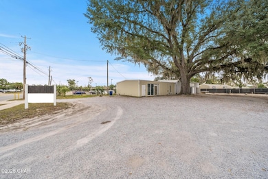 601 W 11th St, Panama City, FL 32401 - photo 6