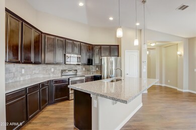 15-Gary Ln-015