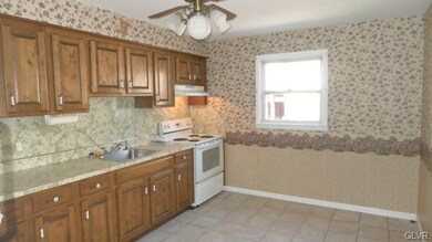 1340 Crestwood Rd, Bethlehem, PA 18018 - photo 4