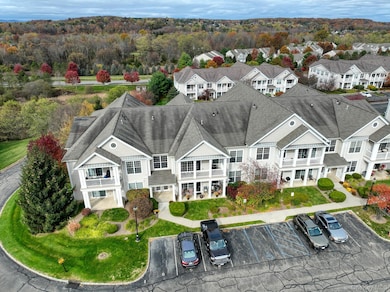 919 Saratoga Ln, Fishkill, NY 12524 - photo 4