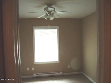 137 Timber Ridge Dr, Hawley, PA 18428 - photo 4