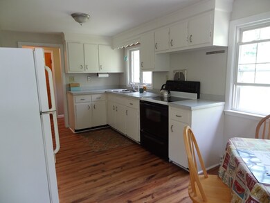 94 Davis St, Northborough, MA 01532 - photo 3