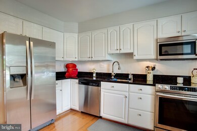 25 Castlehill Ct, Lutherville Timonium, MD 21093 - photo 5