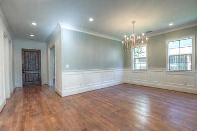 1449 Chamboard Ln, Houston, TX 77018 - photo 3