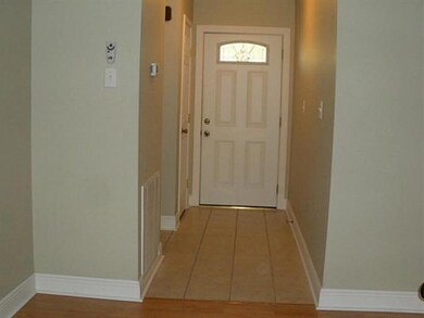 Foyer. Lovely entry