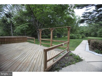 237 Forrest Dr, Chalfont, PA 18914 - photo 2