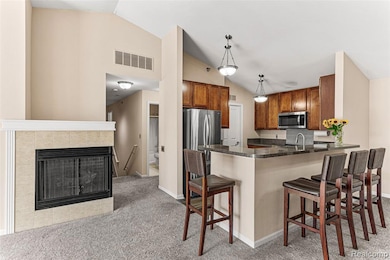 5201 Widgeon Ln, Walled Lake, MI 48390 - photo 2