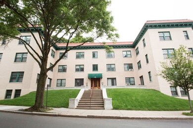 176 Winthrop Rd unit 4, Brookline, MA 02445 - photo 7