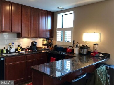 2627 Adams Mill Rd NW unit 401, Washington, DC 20009 - photo 3