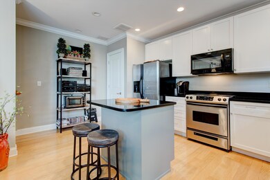 12-99 Walnut St #204-12