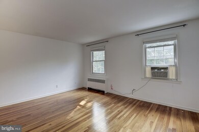 2221 Washington Ave unit 303, Silver Spring, MD 20910 - photo 5