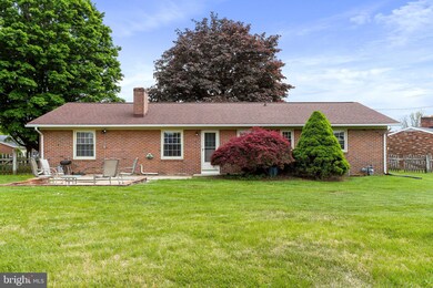 13922 N Meadow Rd, Hagerstown, MD 21742 - photo 2