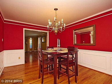 8203 Labbe Ln, Vienna, VA 22182 - photo 7