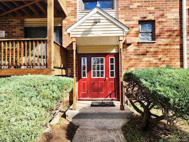 112 Union Rd unit 3L, Spring Valley, NY 10977 - photo 2