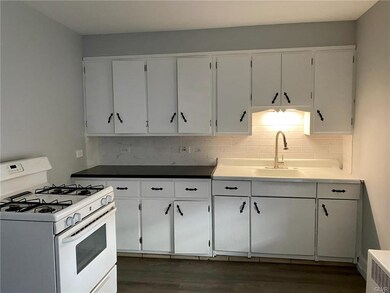 452 W Gordon St, Allentown, PA 18102 - photo 7