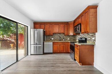 1700 Embassy Dr unit 708, West Palm Beach, FL 33401 - photo 2