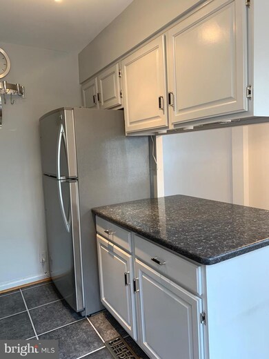 3349 S Wakefield St unit A, Arlington, VA 22206 - photo 7