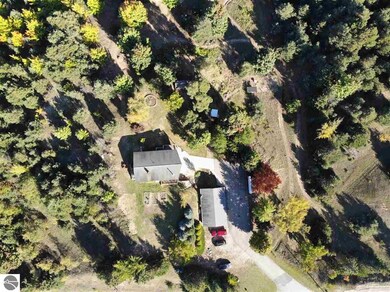 12161 S Bugai Rd, Cedar, MI 49621 - photo 7