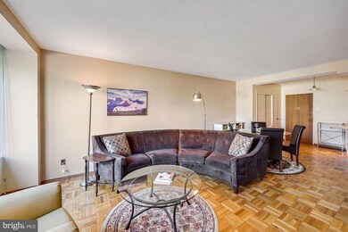 The Potomac Plaza Co-op unit 431, Washington, DC 20037 - photo 6