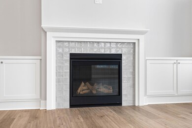 7-web-or-mls-9469 Shoreway Dr, West Oliv