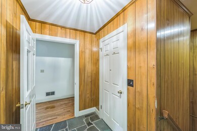 217 Mountain View Rd, Reading, PA 19607 - photo 7