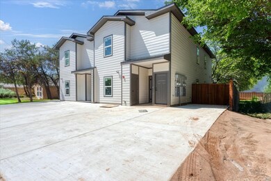 1305 Mill St, Gainesville, TX 76240 - photo 2