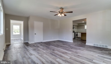 10 Davis Ave, Salem, NJ 08079 - photo 5