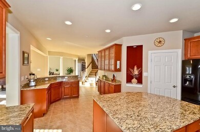 6701 Sandy View Ct, Laurel, MD 20707 - photo 3