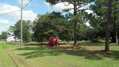 Hwy 17 house front corner