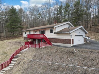 108 Hidden Hollow Ln, Stroudsburg, PA 18360 - photo 3