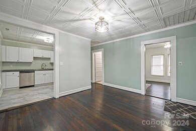 658 E Front St, Statesville, NC 28677 - photo 7