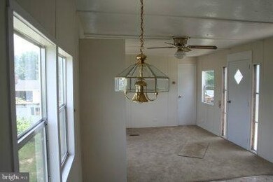 104 Massanutten St, Edinburg, VA 22824 - photo 7