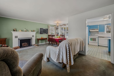 7 Harvard Rd, Gales Ferry, CT 06335 - photo 4