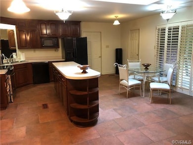 Main kitchen