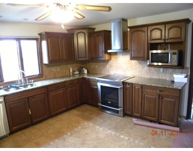 79 Laconia St, Ludlow, MA 01056 - photo 4