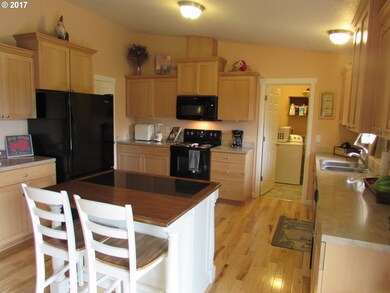 29246 Link Ln, Junction City, OR 97448 - photo 4