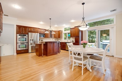 18 Poplar St, Sudbury, MA 01776 - photo 5