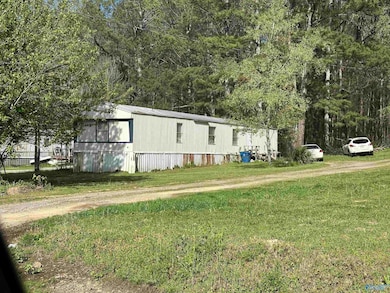 402 Greenbriar Cove Rd, Union Grove, AL 35175 - photo 2