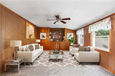 Stage sun room/family room