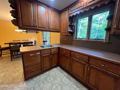 216 Butternut St, Kunkletown, PA 18058 - photo 7