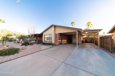 8227 E Turney Ave_Photos