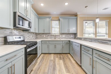 32215 White Wing Dr, Waller, TX 77484 - photo 2