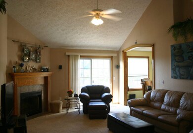 1176 S Scarlet Oak Ct, Nixa, MO 65714 - photo 2