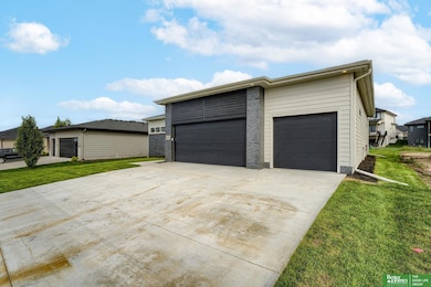 21056 Joseph St, Elkhorn, NE 68022 - photo 3