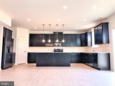 1252 Upland Dr, Fayetteville, PA 17222 - photo 3